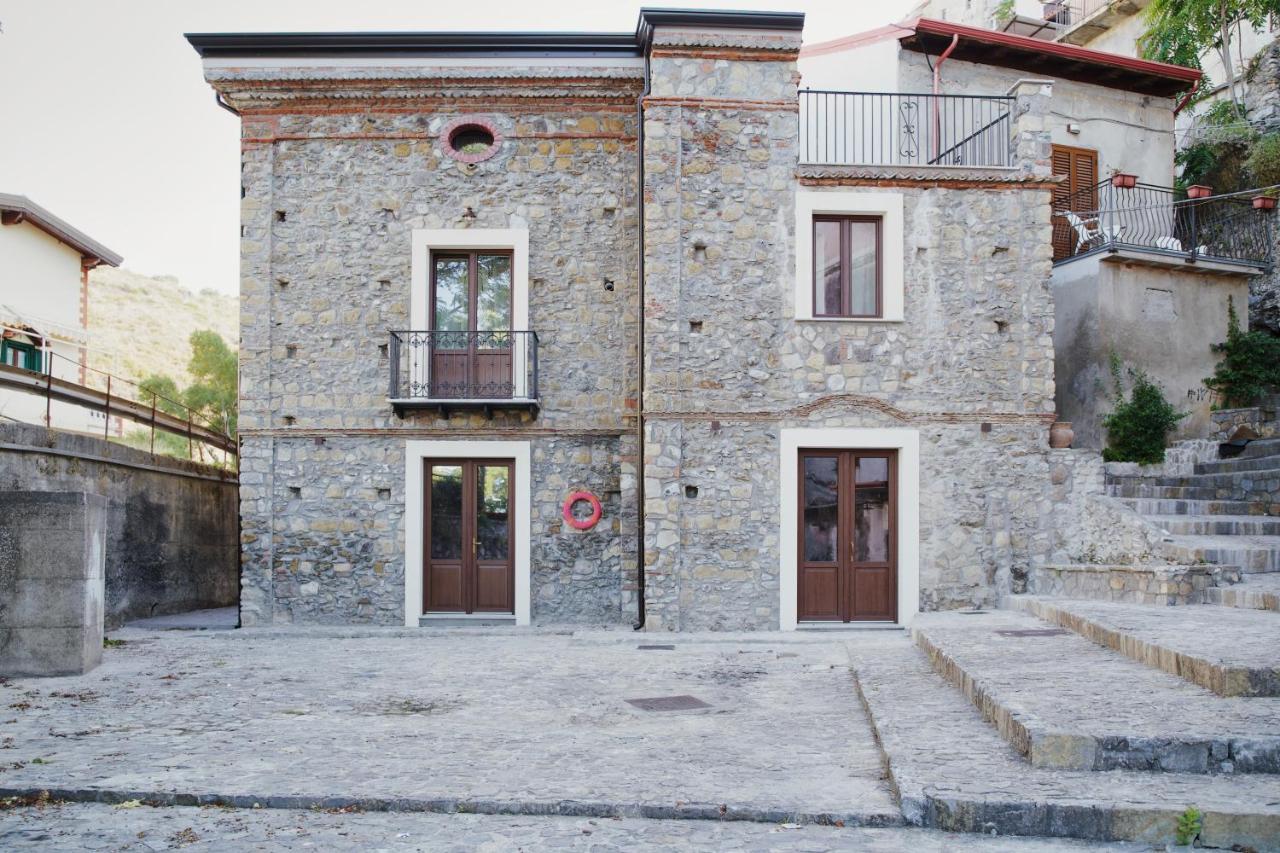 Casa Marinari Bed and Breakfast Scalea Eksteriør billede